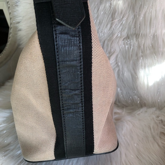 💯% Authentic Burberry Canvas Hobo Bag - Picture 3 of 8
